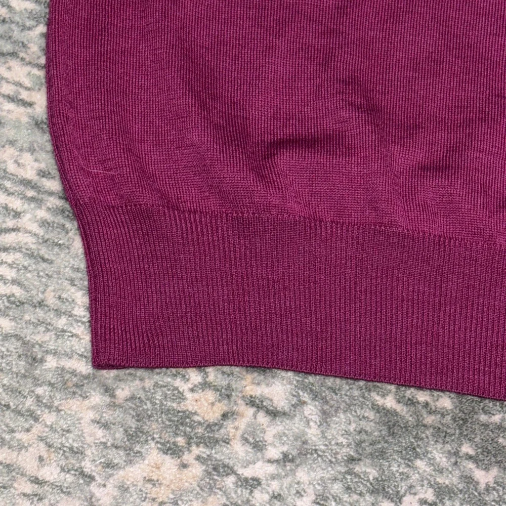 John Turner merino wool sweater vest Size Medium Maroon